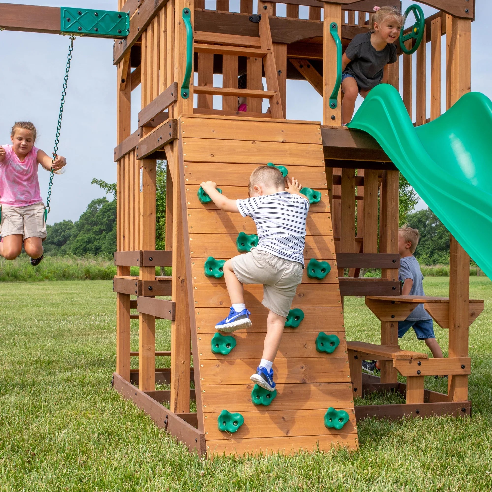 Swing Set Highlander Backyard Discovery