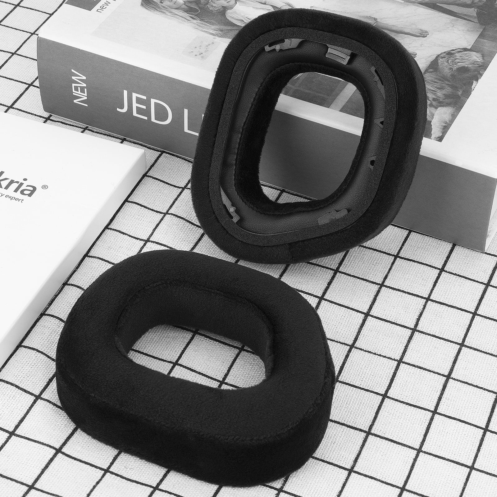 RGB Parts HS80 Earpads, Velour Corsair Comfort for Ear Repair Pads Geekria Replacement Cups Ear Ear Headset Cushions, Cover (Black) Headphones
