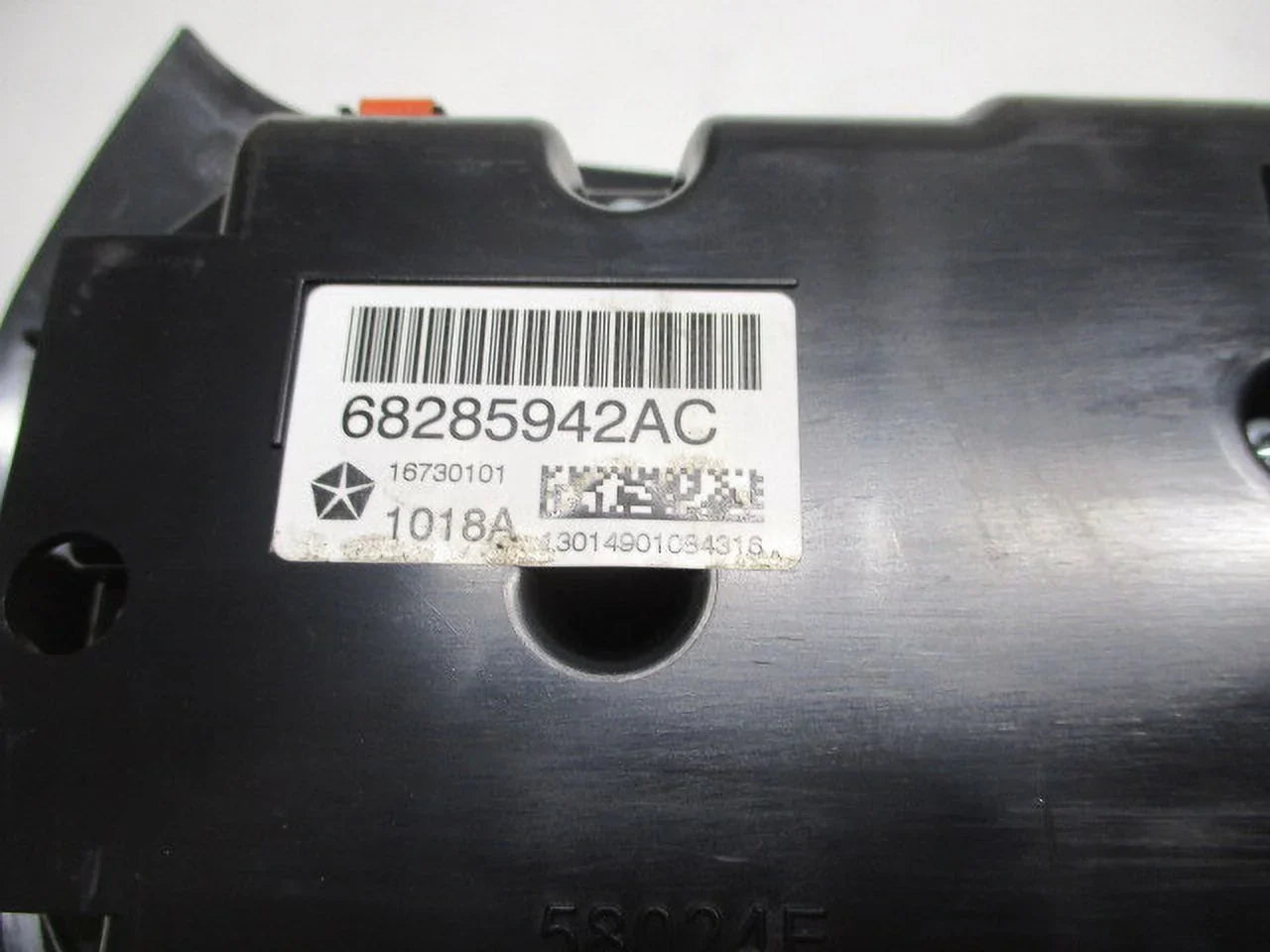 Jeep (Good) Temperature 21 Automatic Heater Pre-Owned AC OEM 20 Cherokee Control 22 Climate 19