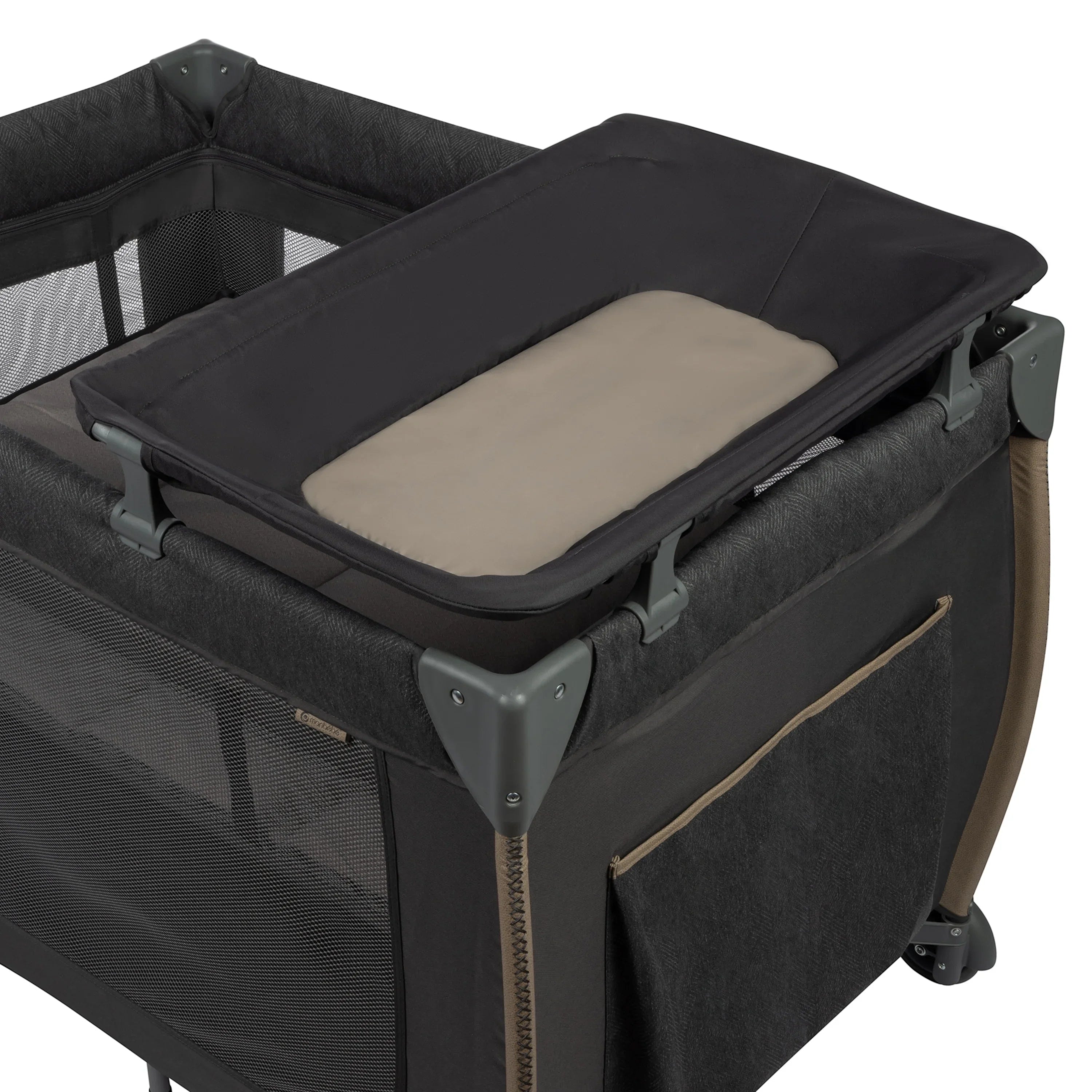 Yard Castle Bassinet, Play Point dimension Rocking Full Monbebe with