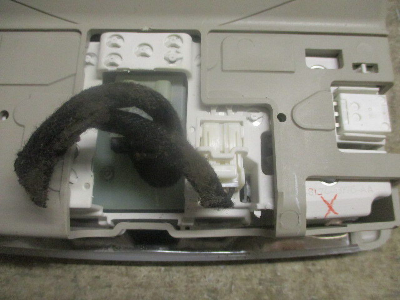 Pre-Owned Lincoln 11 OEM w/Sunroof Console Roof MKT (Good) LKQ 12 10 Overhead