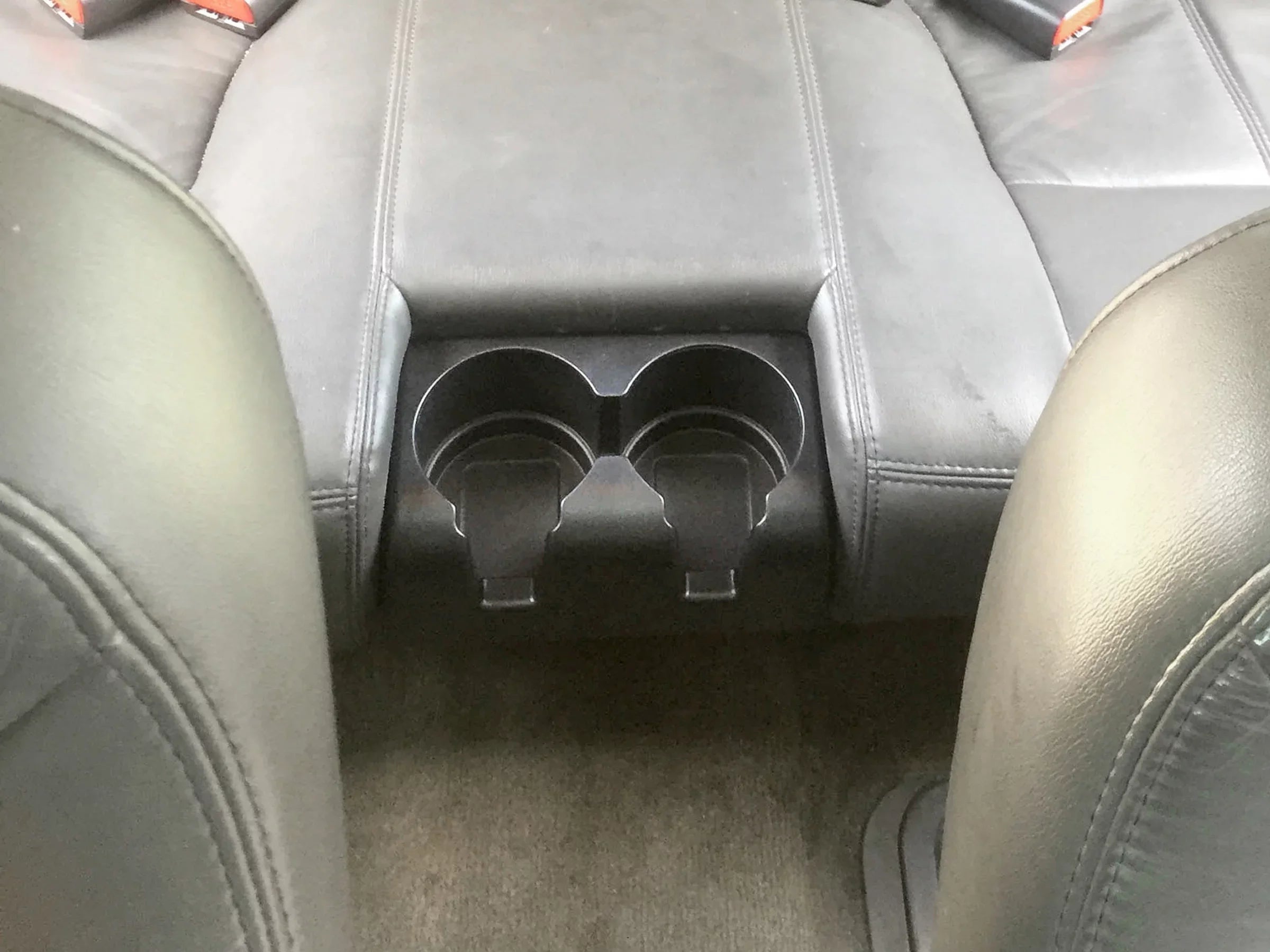 Black Bench Hound Drink with Colorado GMC 19256630 Chevy Red Cup Seat Beverage 2004-2012 Auto Drink Compatible Holder Replaces 2 Canyon