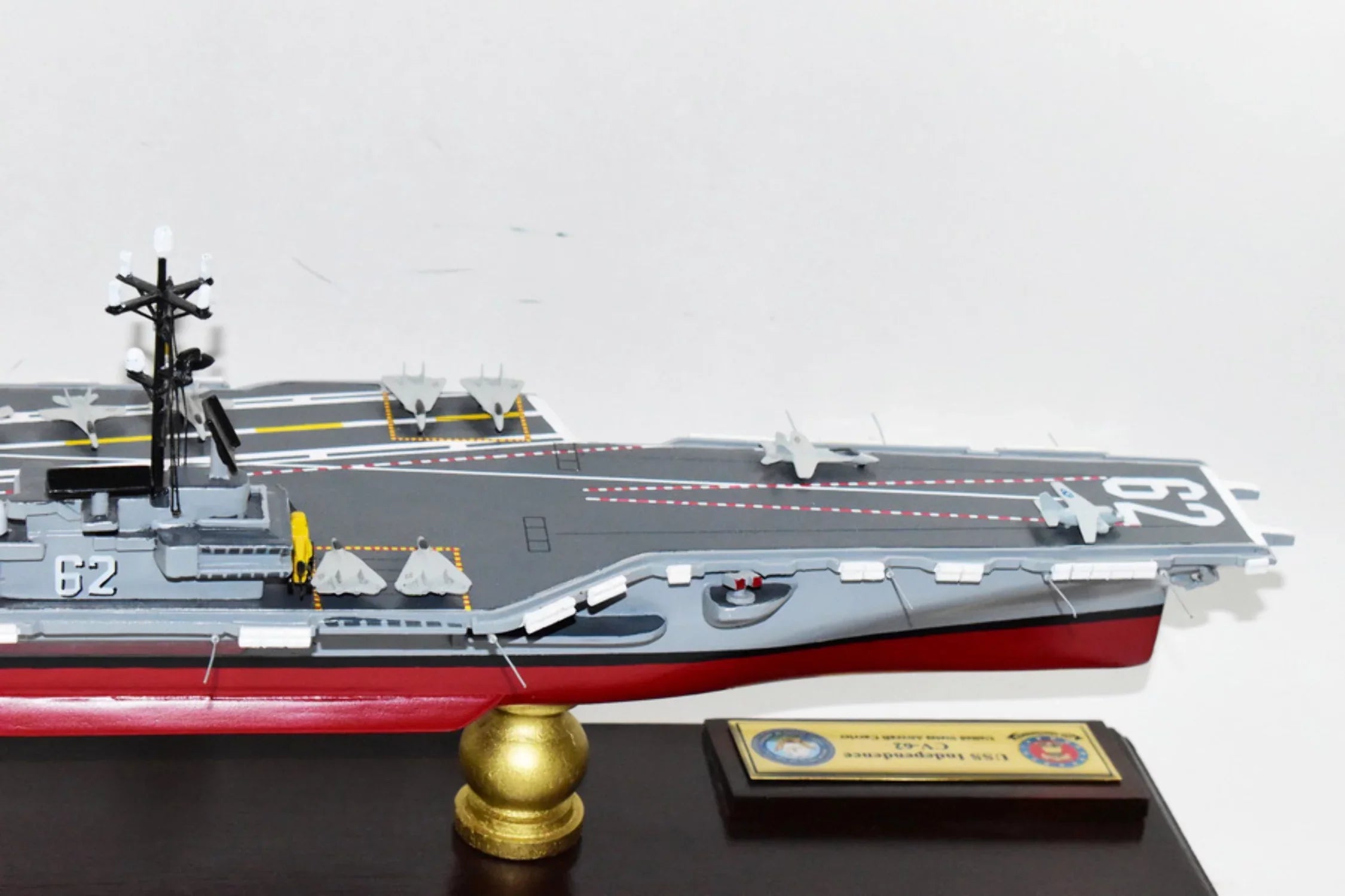 USS Carrier Aircraft Class Model,Mahogany,Forrestal Independence CV-62 Model,Navy,Scale