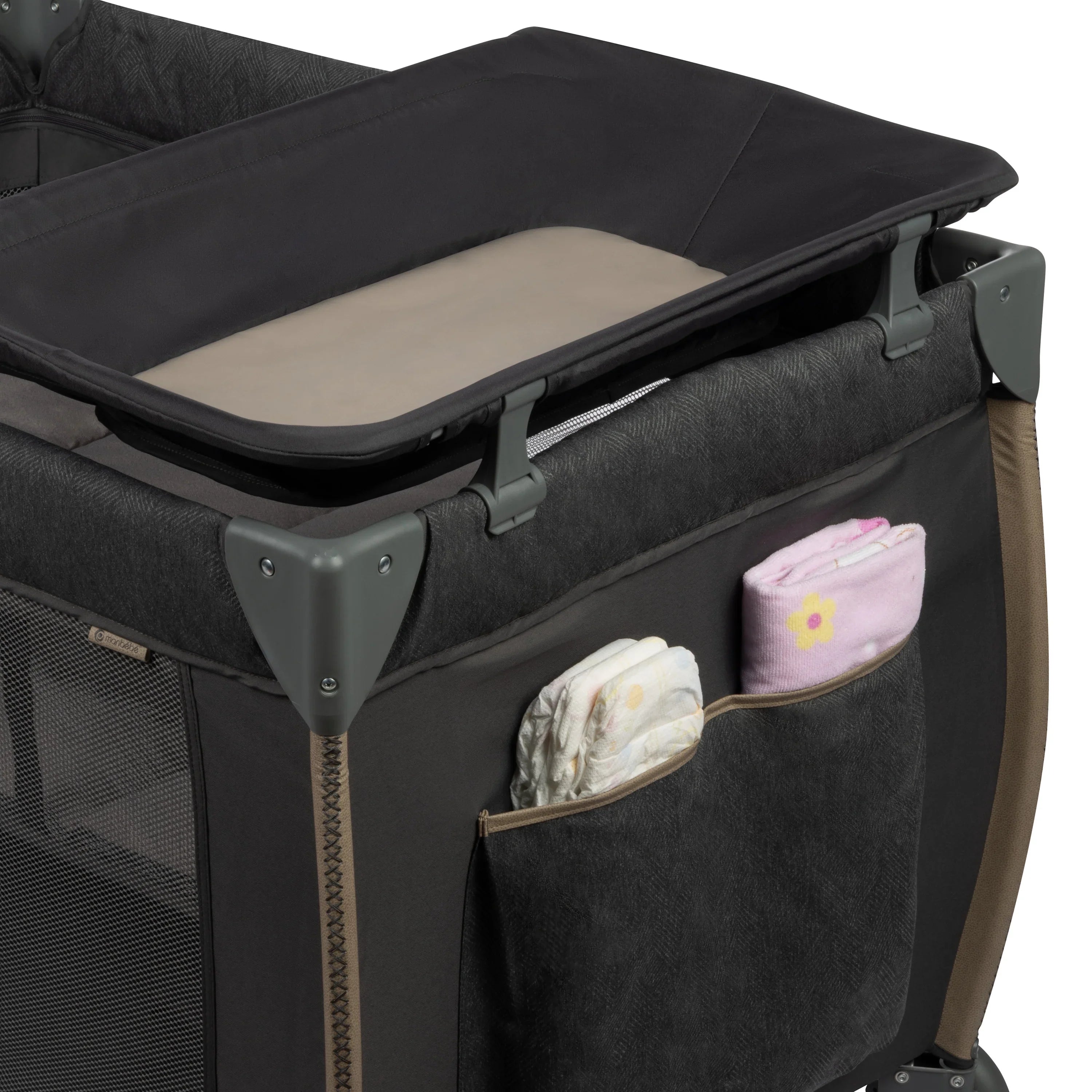 Yard Castle Bassinet, Play Point dimension Rocking Full Monbebe with