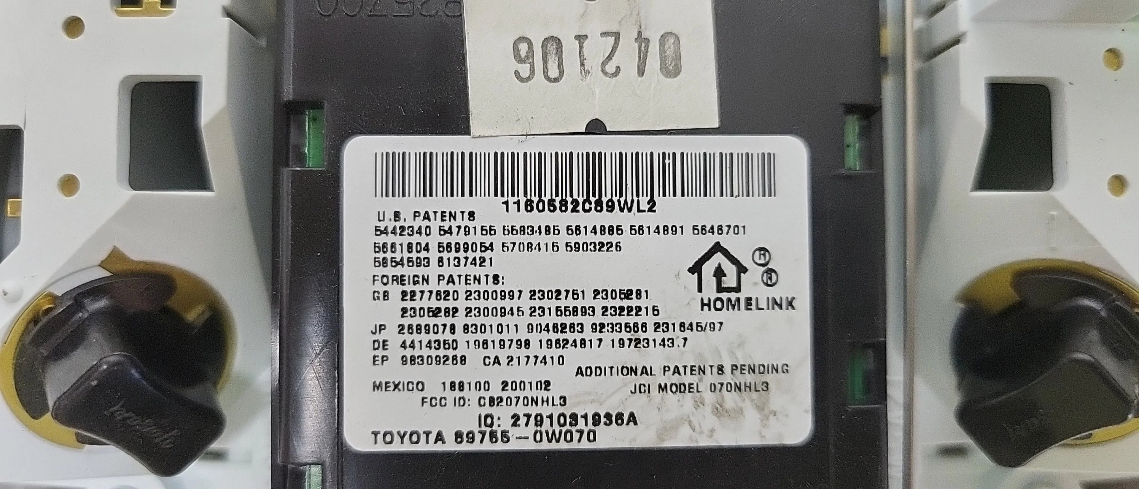 Overhead (Good) Roof Garage 2006 06 with Opener Pre-Owned OEM Highlander Console Door