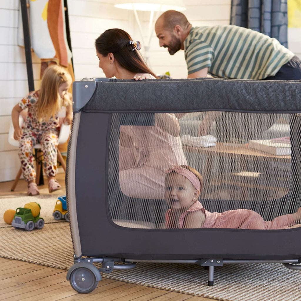 Yard Castle Bassinet, Play Point dimension Rocking Full Monbebe with