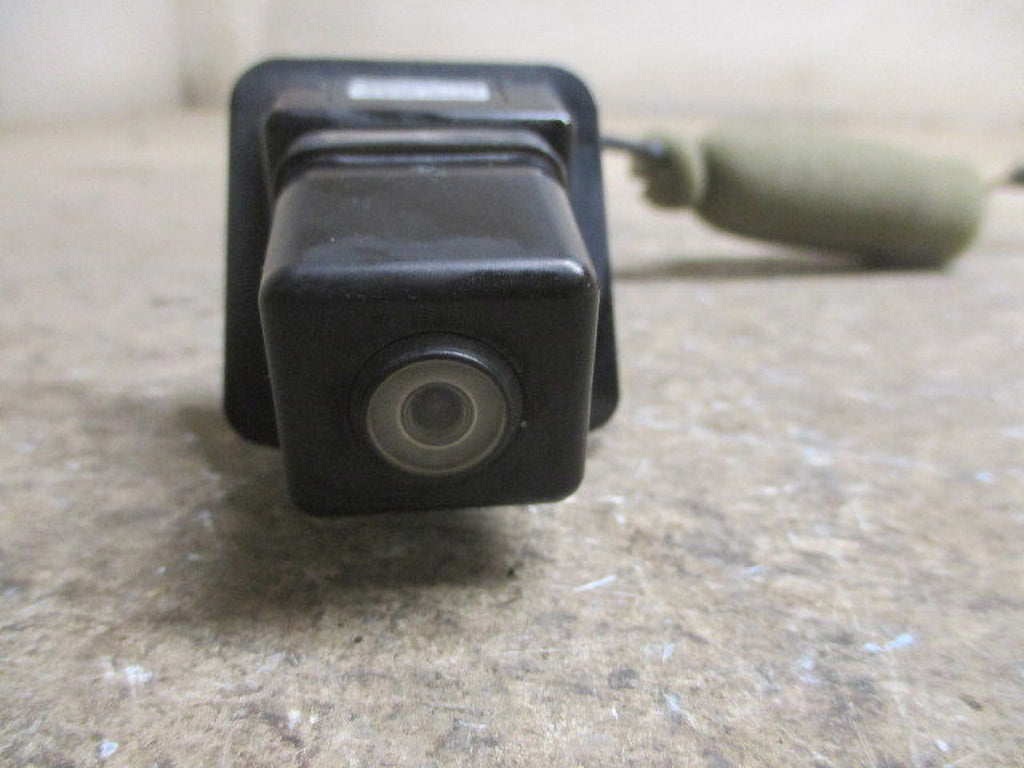 Up OEM -Benz LKQ E-Class (Good) Camera View Rear Pre-Owned Back