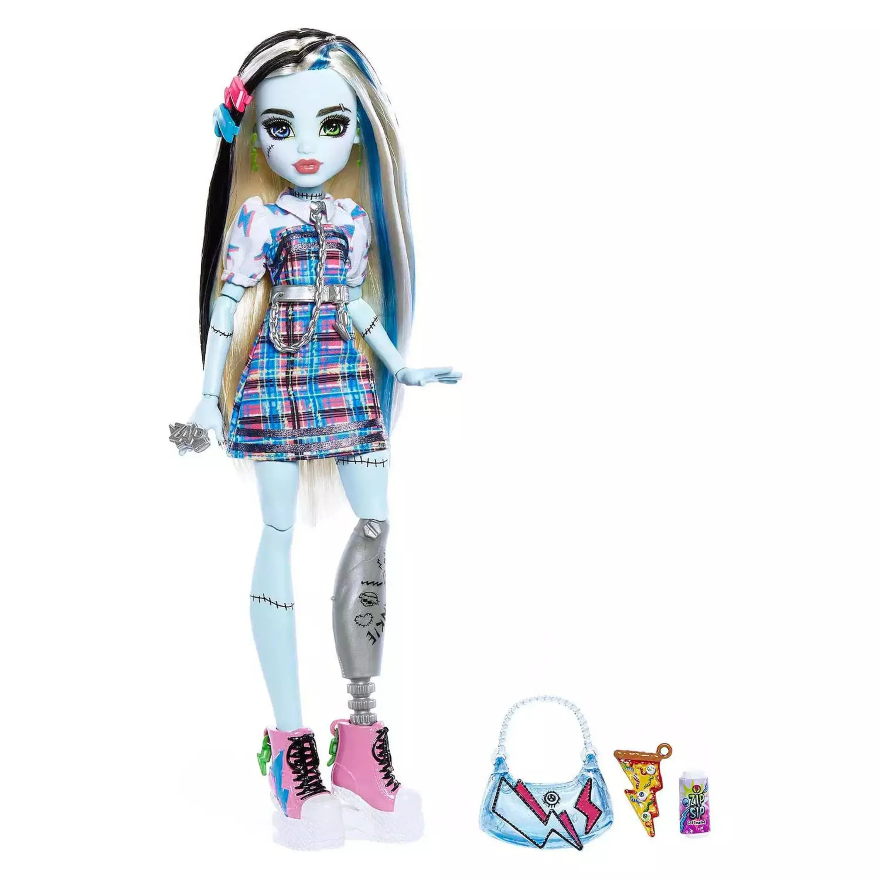 Doll High Monster Stein & Out 3-Pack Clawdeen Day Frankie Draculaura Wolf,