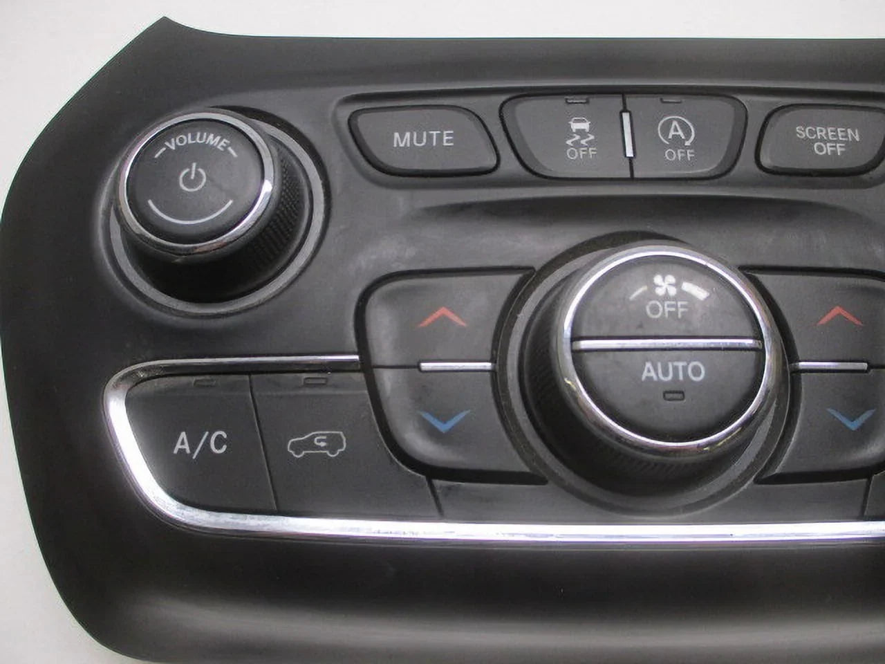 Jeep (Good) Temperature 21 Automatic Heater Pre-Owned AC OEM 20 Cherokee Control 22 Climate 19