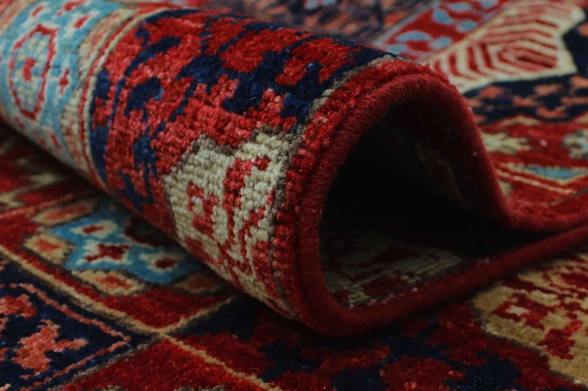 Red/Blue Aria Runner, 17'8" x 2'7" Lenora