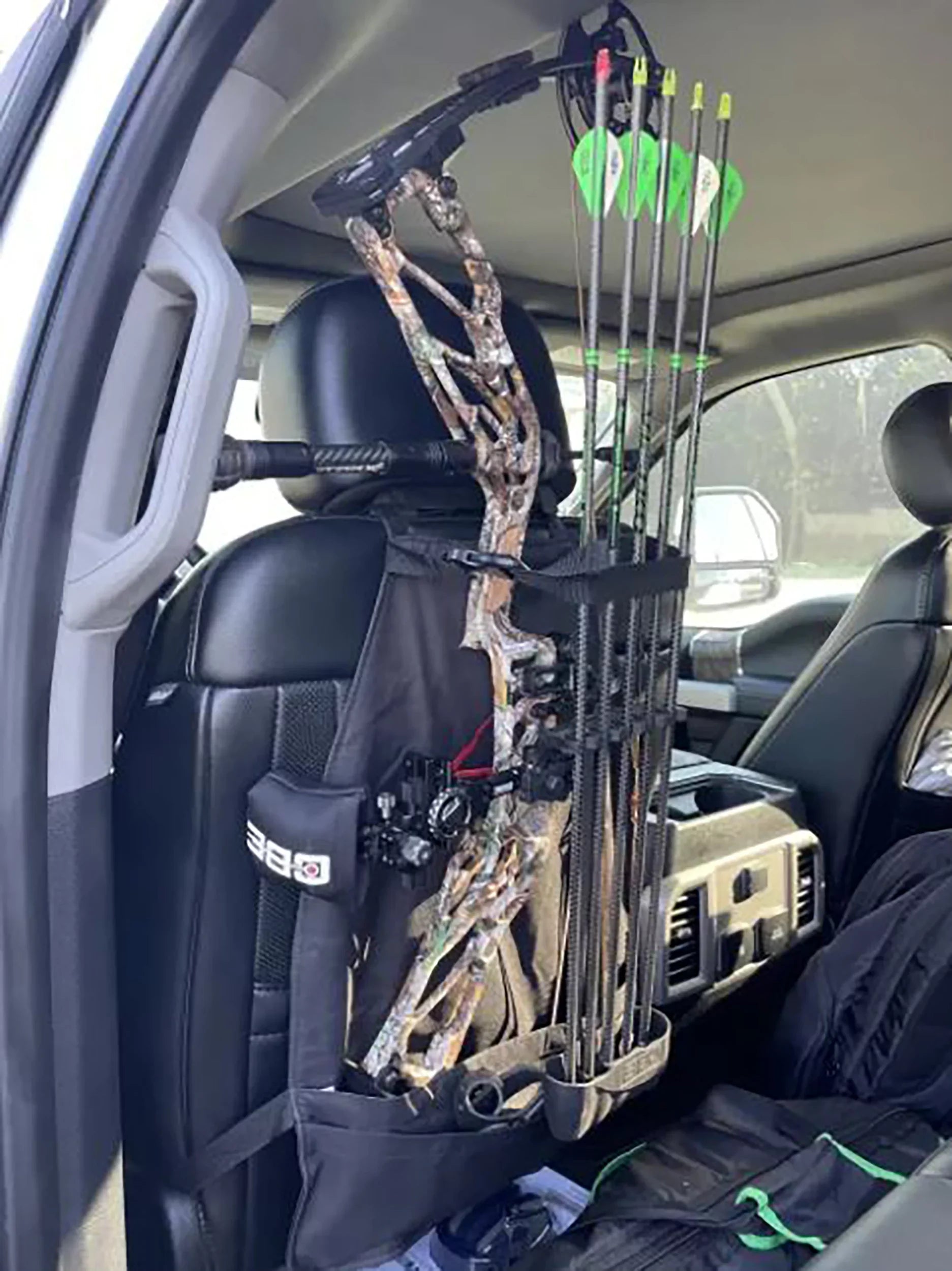 Hanger TAN 9553T6712 Compound COLOR: Lethal Products Bow Backseat